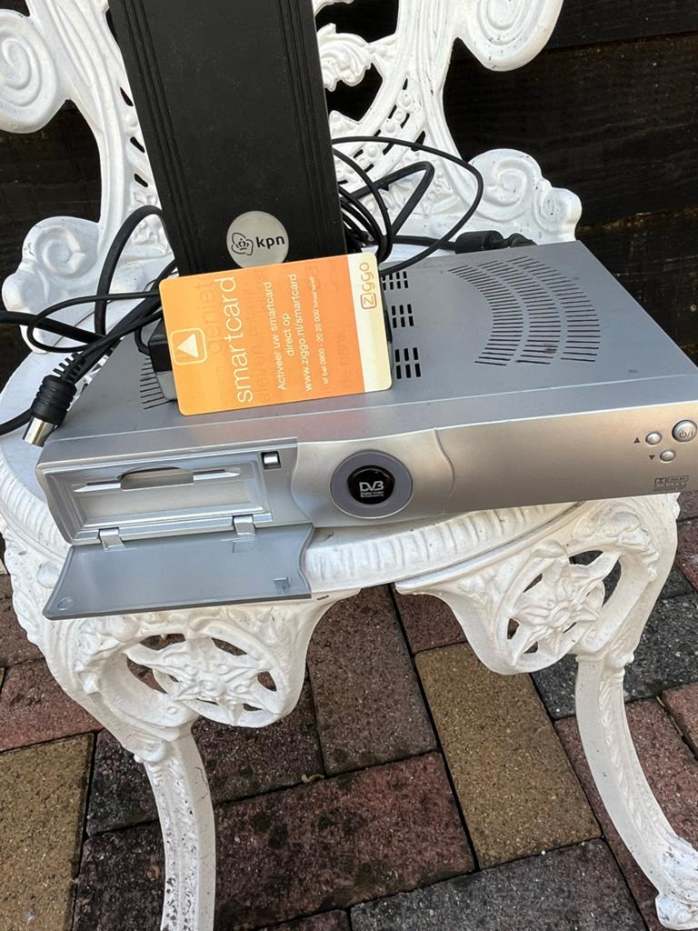 KPN VTX-5000 CNX Decoder met afstandsbediening, Ophalen of Verzenden, Gebruikt, Decoder