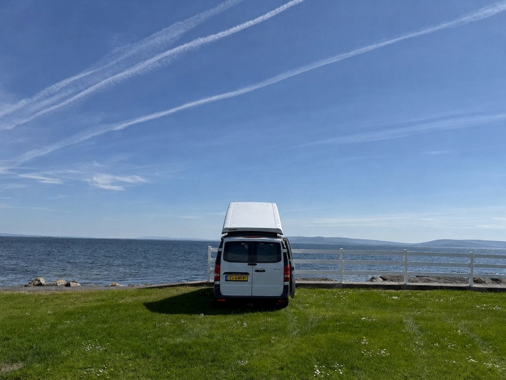 Veelzijdige Mercedes-Benz Vito Camperbus met hefdak, Chemisch toilet, Particulier, Luifel, 4 tot 5 meter
