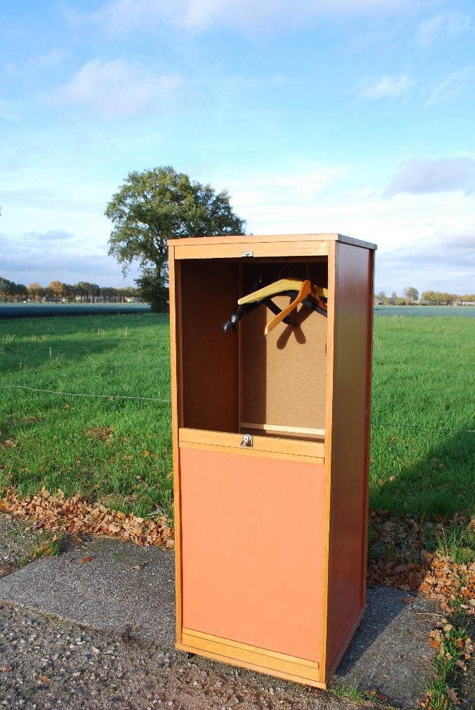 Vintage kledingkast met schuifdeur en wieltjes, Ophalen, Gebruikt, Vintage, 50 tot 100 cm