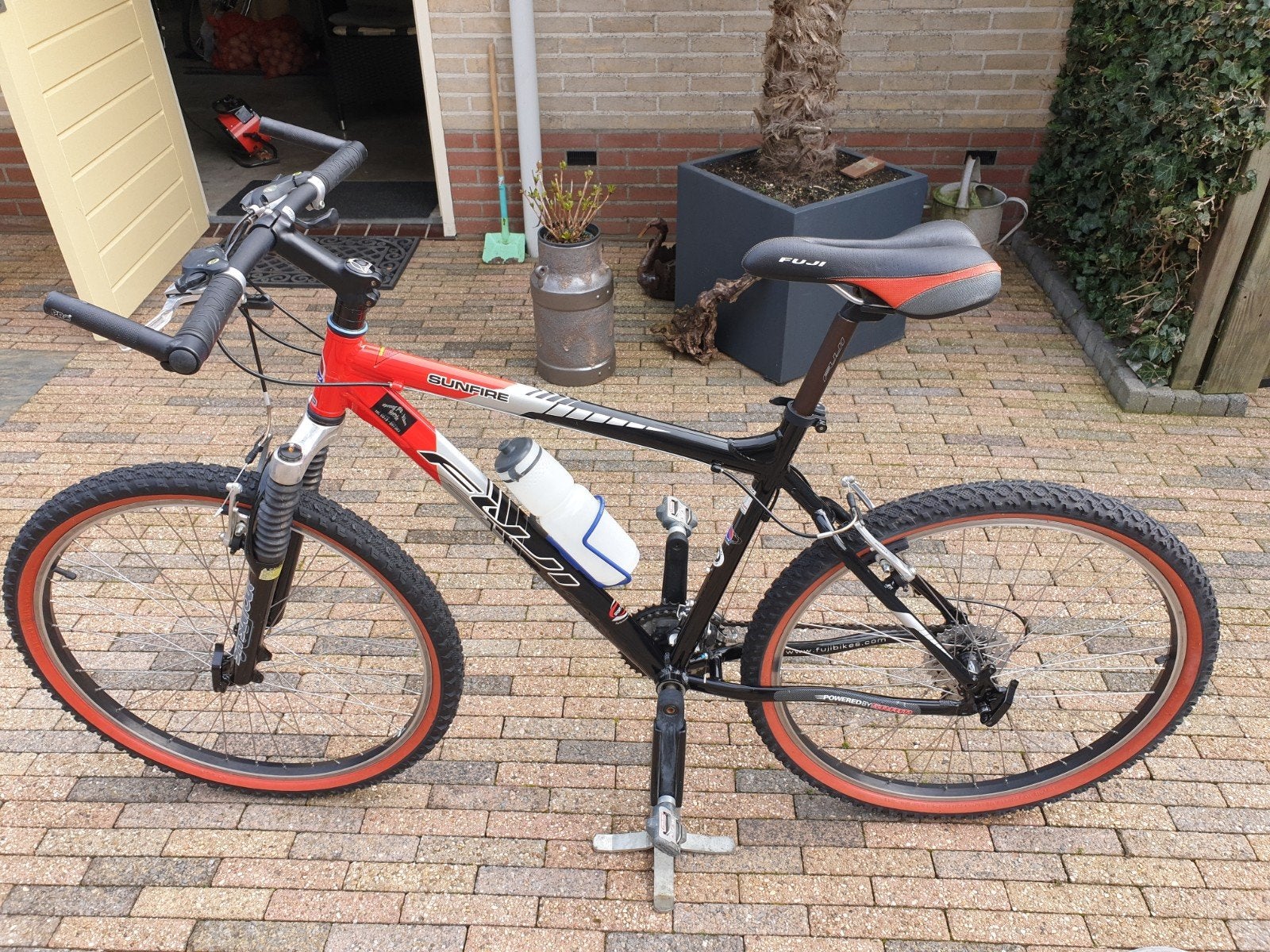Fuji Mountainbike 26 inch, 24 versnellingen + kleding & SPD, Ophalen