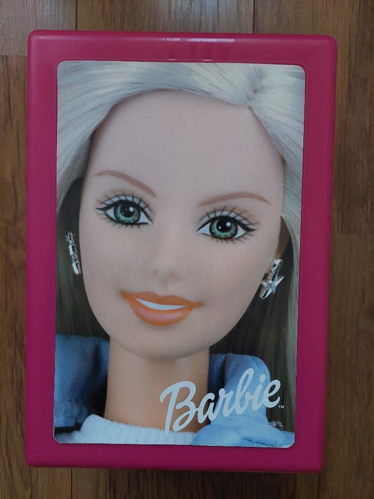 Barbie opbergkoffer met pop en kleding, Verzamelen, Poppen, Ophalen of Verzenden, Gebruikt, Pop