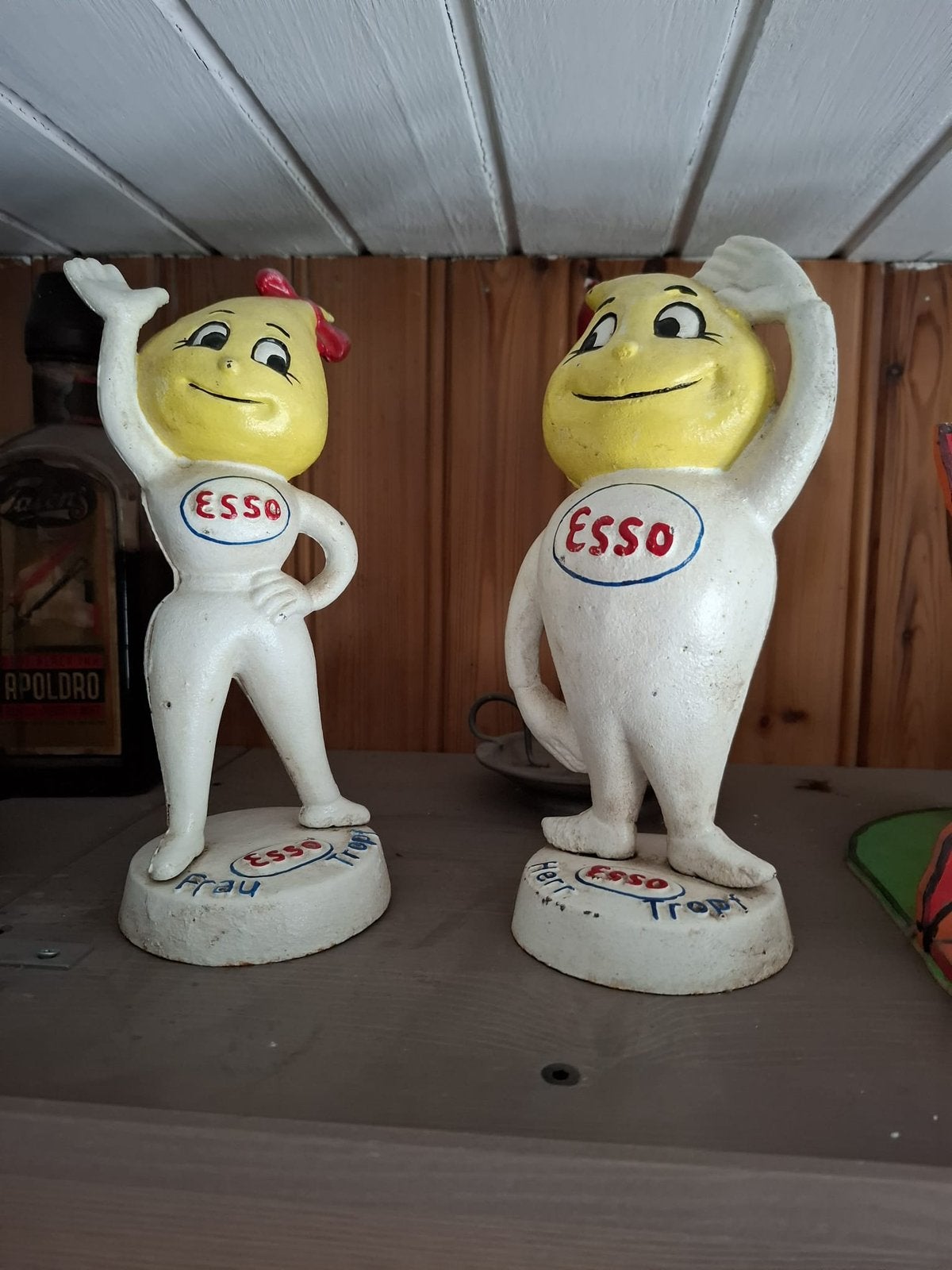 2 unieke spaarpotten van Esso, Ophalen of Verzenden, Gebruikt, Gebruiksvoorwerp