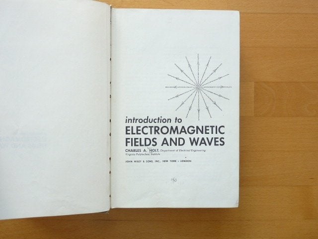 Introduction to electromagnetic fields and waves, Holt, Ophalen of Verzenden, Gelezen, Elektrotechniek