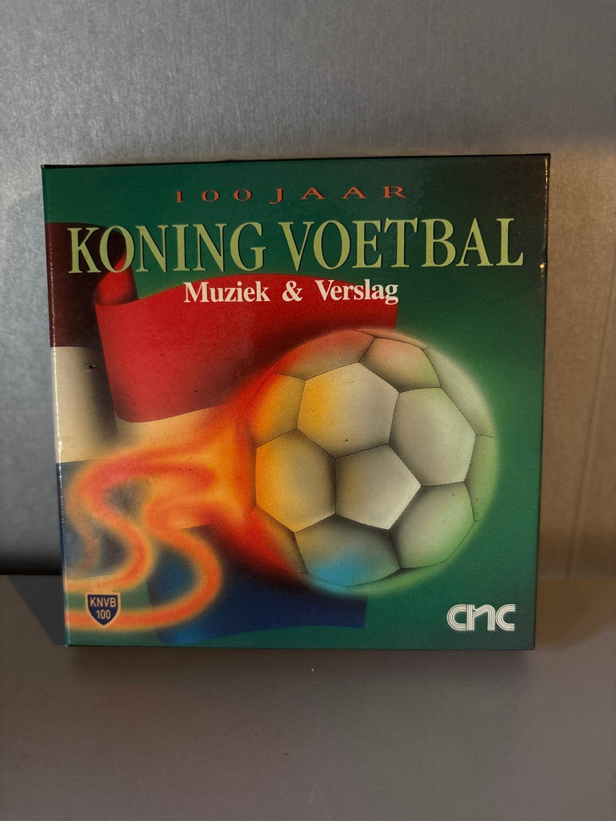 100 Jaar Koning Voetbal Muziek & Verslag Boxset KNVB, Ophalen of Verzenden, Zo goed als nieuw, Boxset