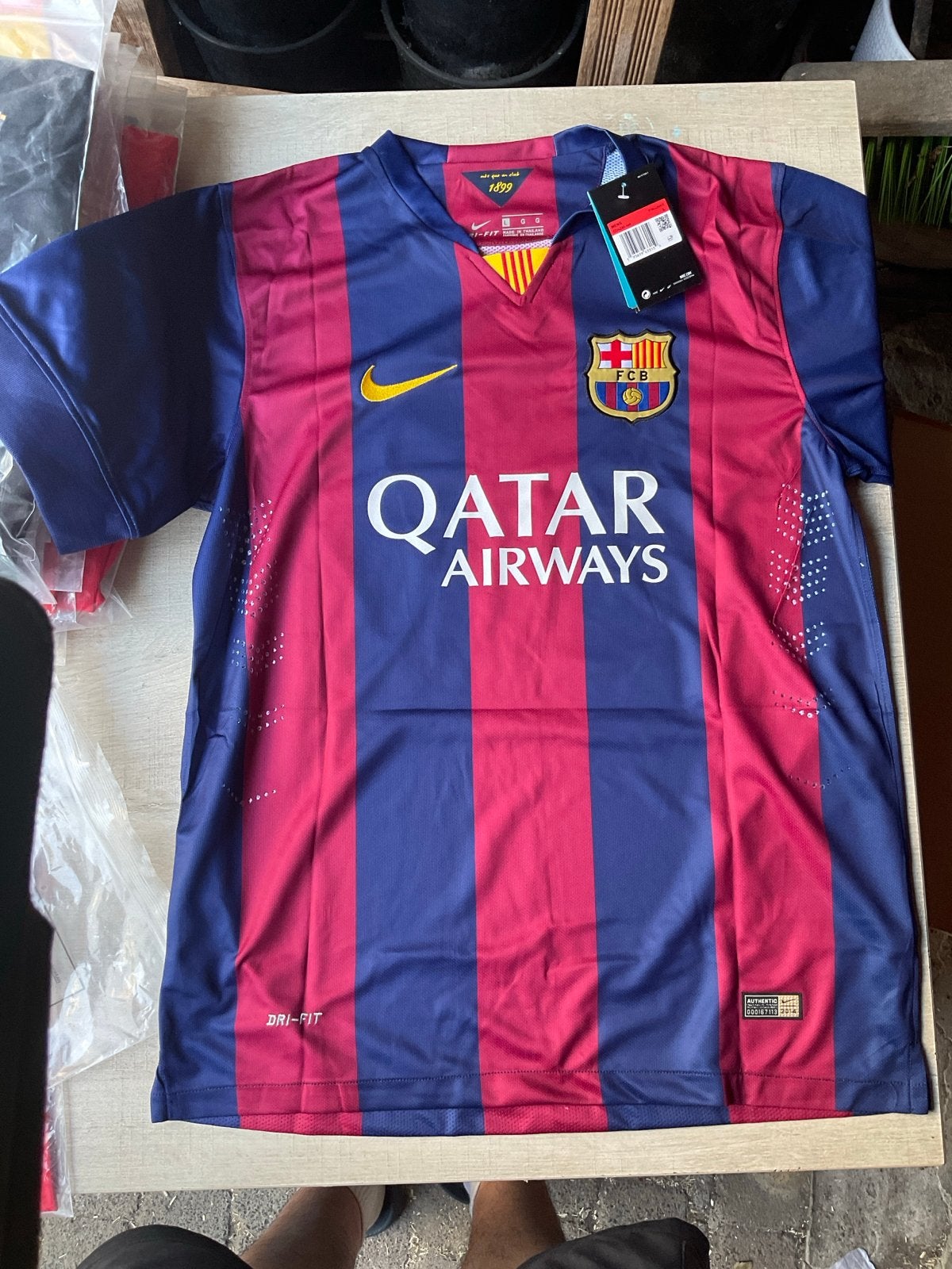 FC Barcelona Thuisshirt Neymar Jr. Maat L - Nieuw met kaartj, Maat L, Ophalen of Verzenden, Nieuw, Shirt