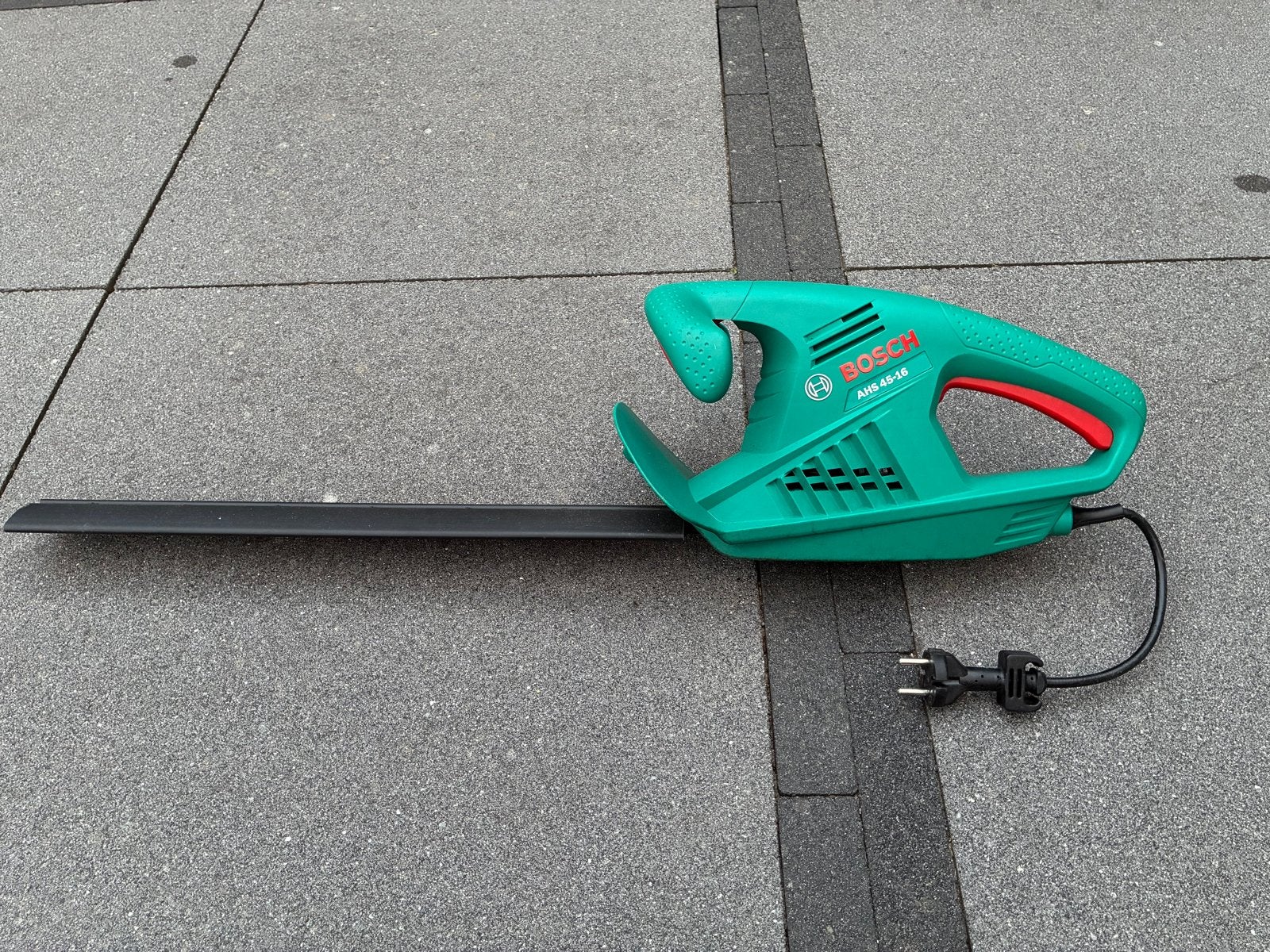 Bosch Heggenschaar AHS 45-16 - 420W, Lichtgewicht, Tuin en Terras, Heggenscharen, Gebruikt, Elektrisch, Ophalen
