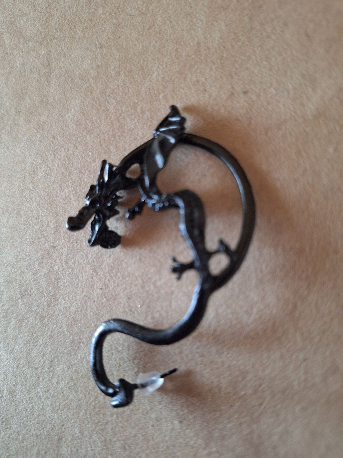 Halloween Sierlijke zwarte Draak Oorbel - Unieke Oor Manchet, Sieraden, Tassen en Uiterlijk, Overige materialen, Zwart, Nieuw