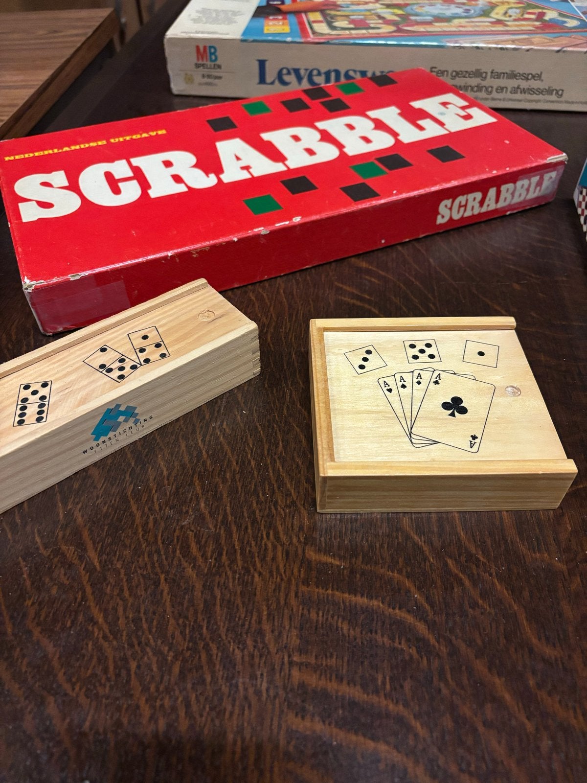 Diverse spellen: Levensweg, Scrabble, Dammen, Domino, Kaarte, Gebruikt, Een of twee spelers, Ophalen of Verzenden, Nvt