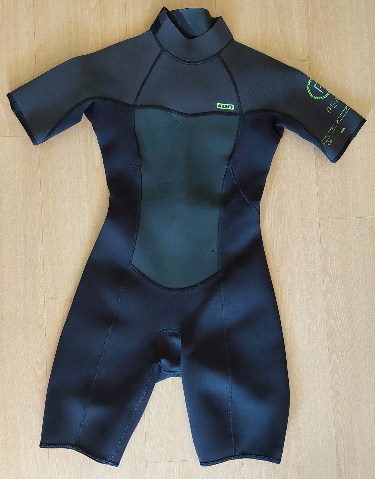 Dames shorty wetsuit 2,5 maat M, Watersport en Boten, Watersportkleding, Ophalen of Verzenden, Zo goed als nieuw, Dame, Wetsuit