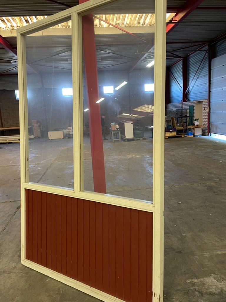Kozijn met glas windscherm terras 292 x 185, Ophalen, Gebruikt, Raamkozijn, 150 tot 225 cm