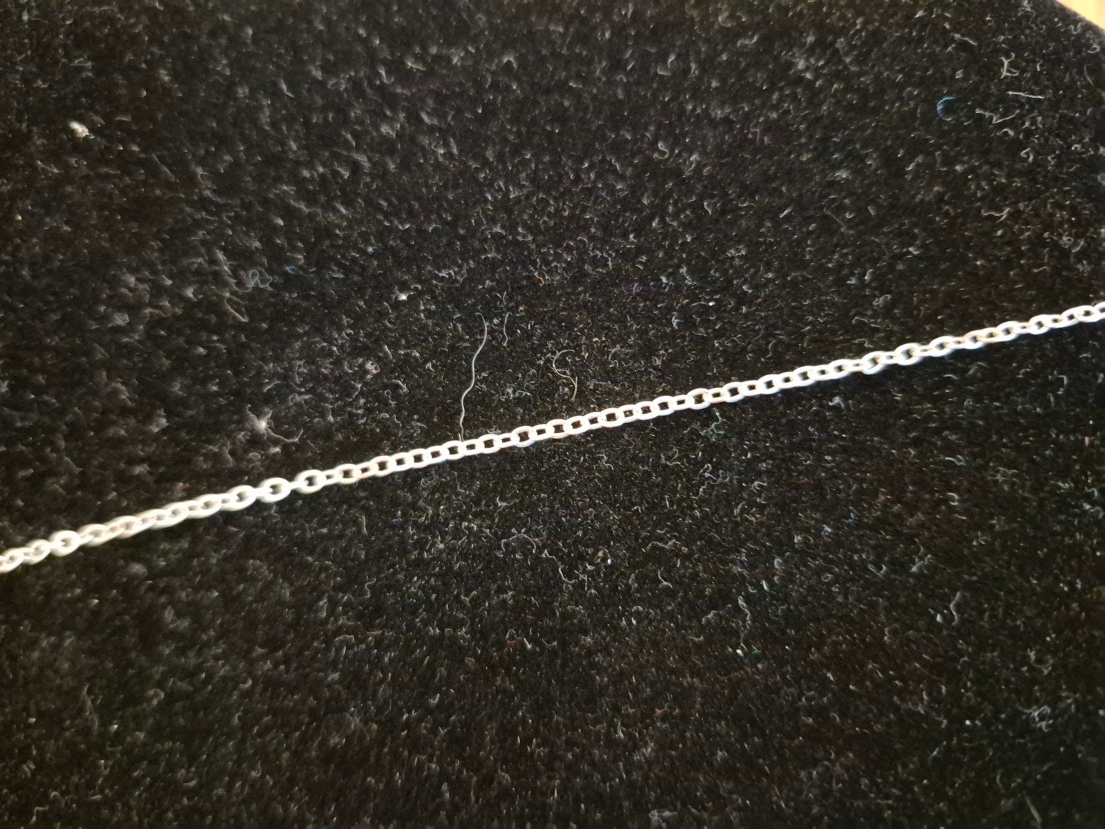 Zilverkleurig enkelbandje - Eenvoudig en elegant, Ophalen of Verzenden, Gebruikt, Zilver
