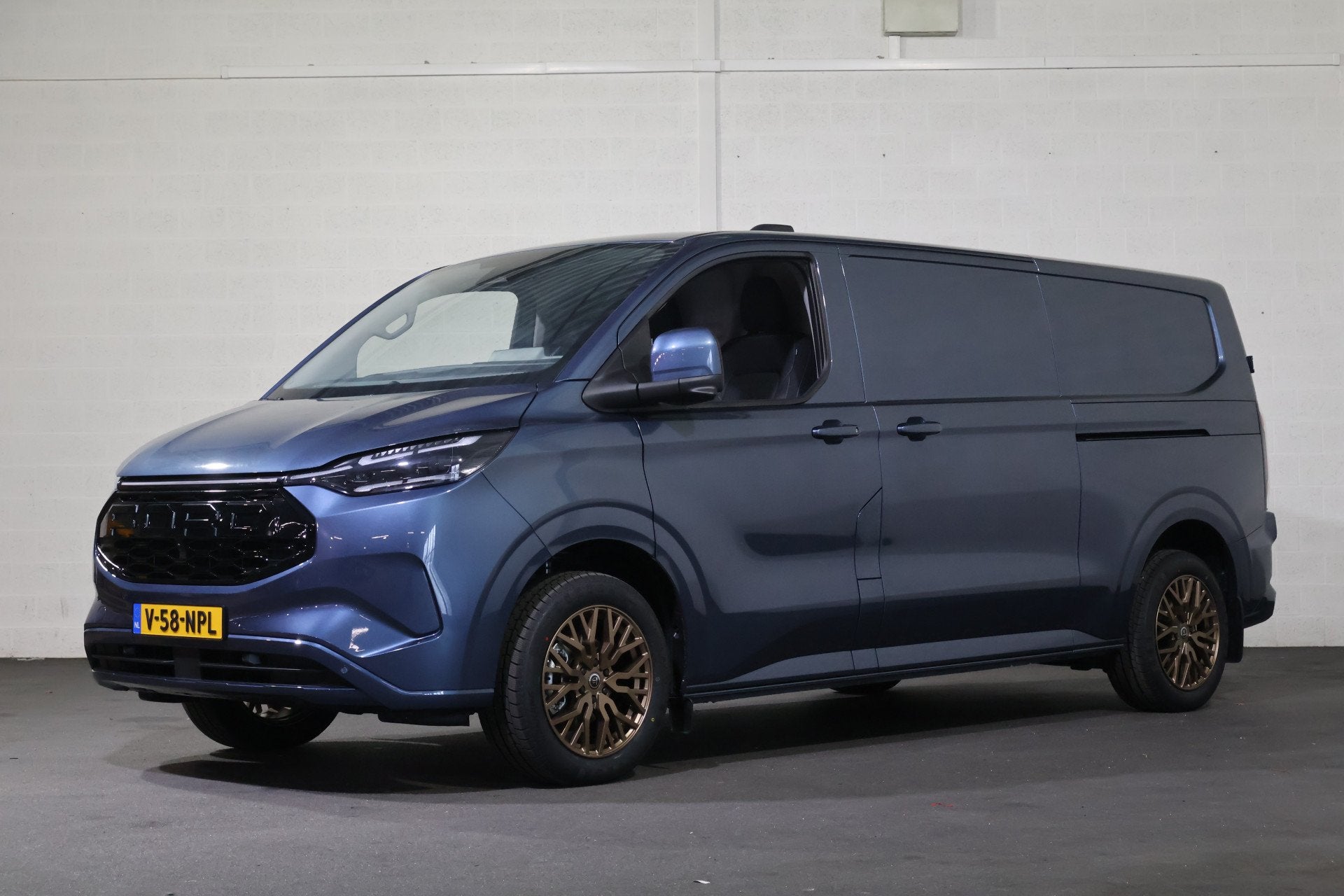 Ford E-Transit Custom L2 H1 Limited 218pk 2x schuifdeur Led, Automaat, Gebruikt, Blauw, Ford