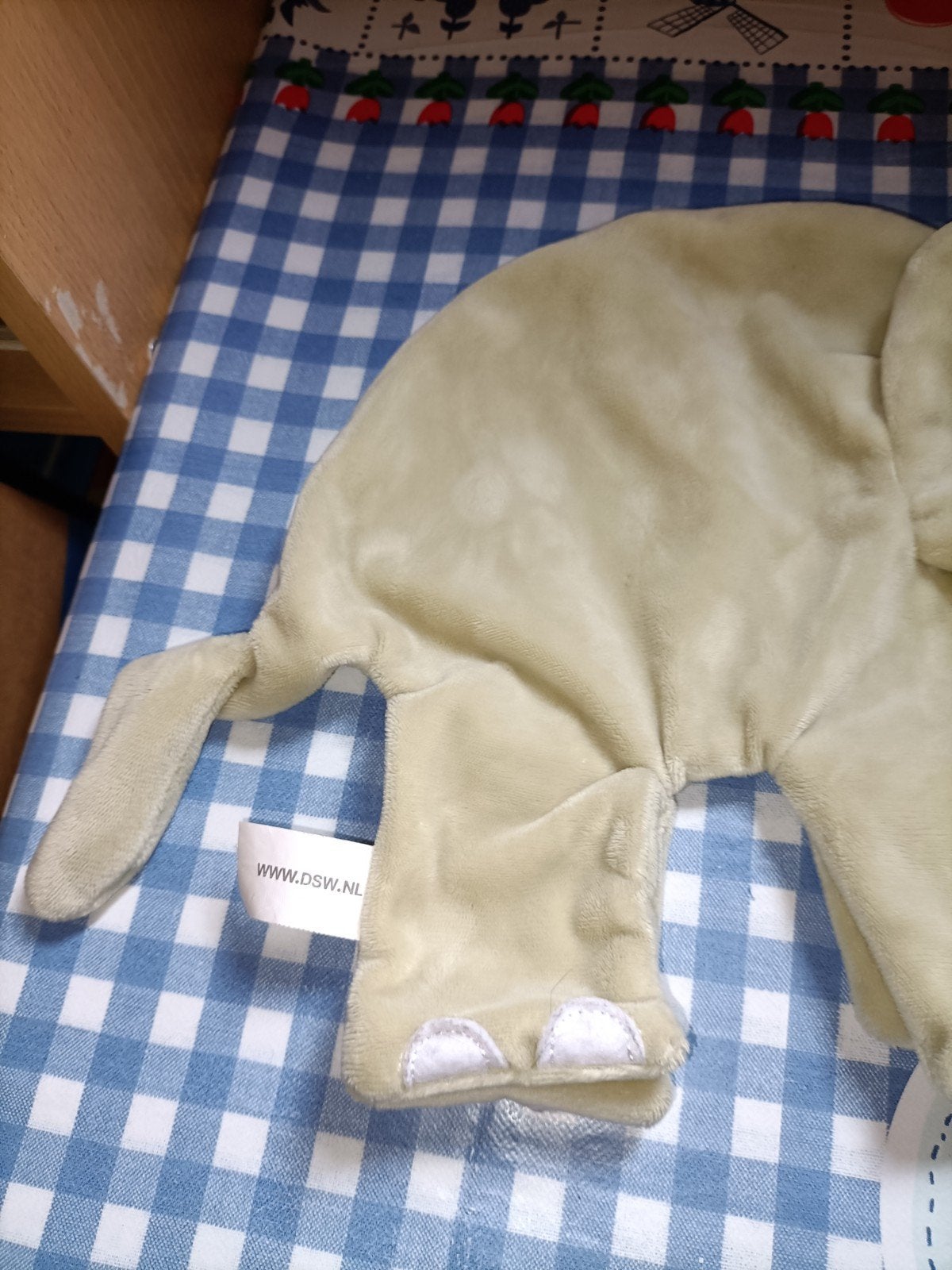 Olifant knuffeldoekje DSW licht groen 32 cm groot, Ophalen of Verzenden, Zo goed als nieuw, Konijn