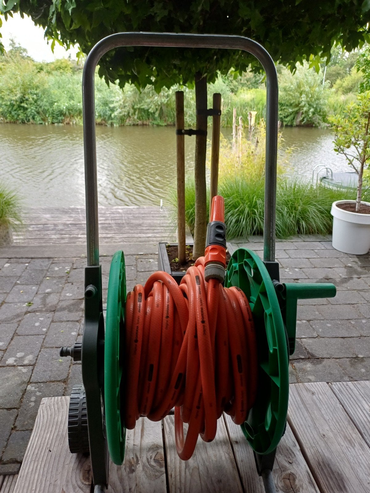 Gardena tuinslang op rollade haspel, Tuin en Terras, Tuinslangen, Gebruikt, Tuinslang, Ophalen