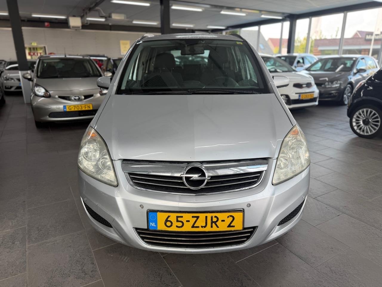 Opel Zafira 1.9 CDTi Cosmo 7-prs navigatie clima cruise cont, Auto's, Gebruikt, 4 cilinders, 7 stoelen, Grijs