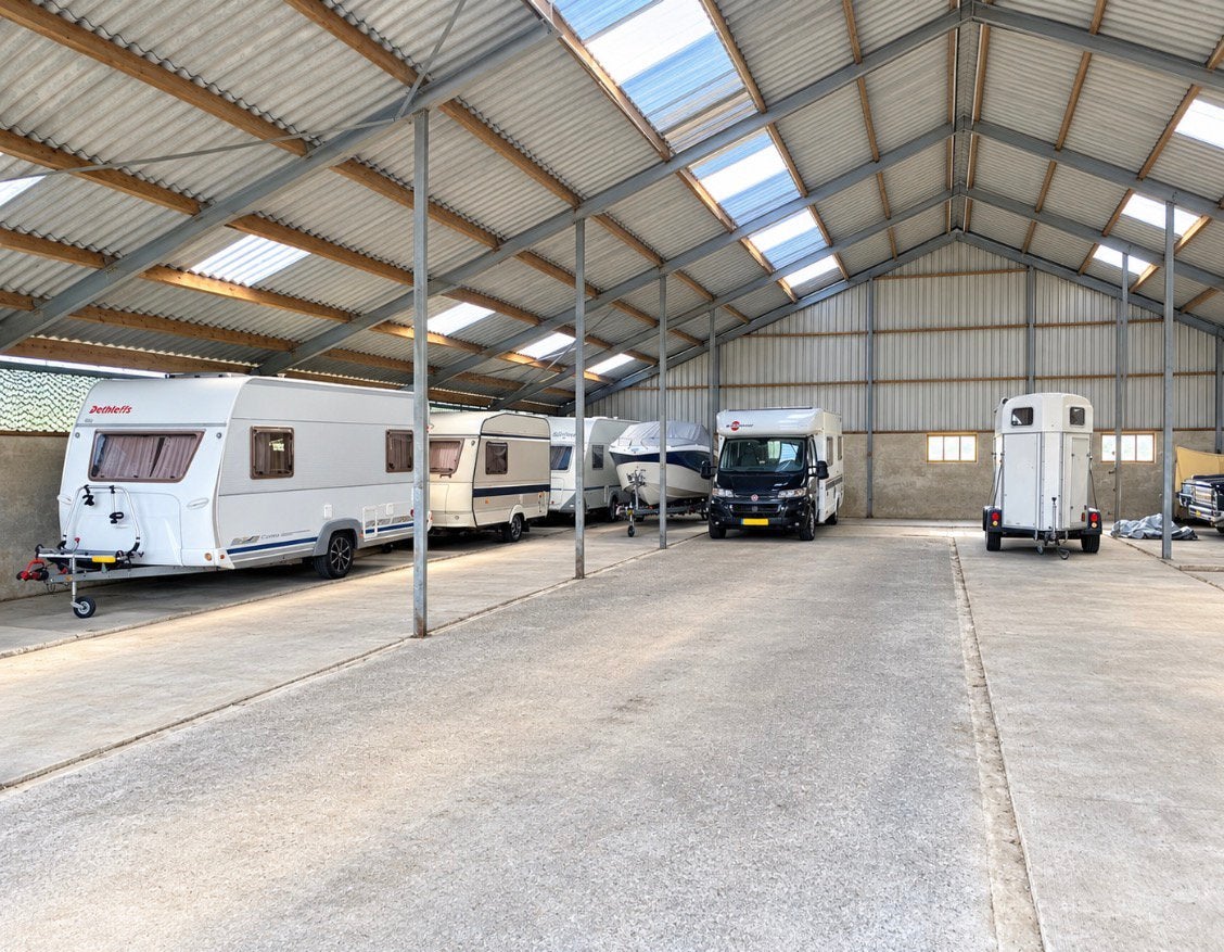 Stalling Westhem: Veilige Binnen- en Buitenstalling