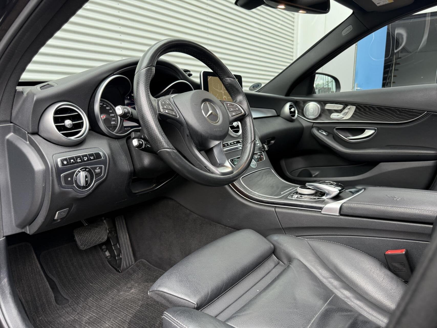 Mercedes C-klasse 350 e Led Head-Up Camera Cruise Panodak 15, Auto's, Automaat, 1780 kg, Achterwielaandrijving, Gebruikt