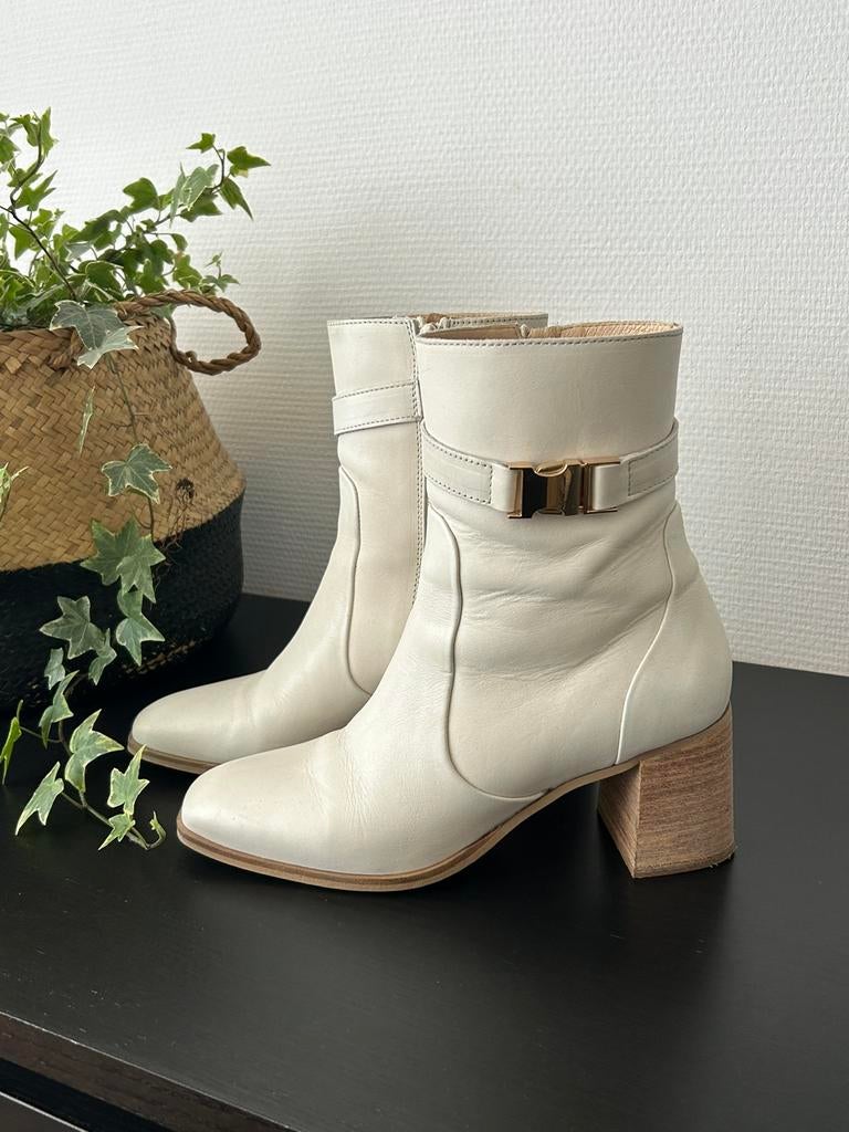 Manfield laarsjes mt 40, Kleding | Dames, Schoenen, Ophalen of Verzenden, Zo goed als nieuw, Lage of Enkellaarzen