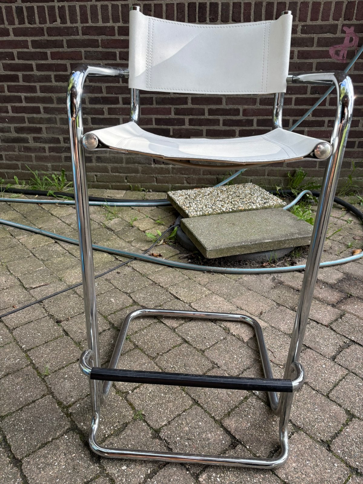 Vintage italiaanse barkruk jaren 80, Ophalen, 60 tot 90 cm, Leer, Zo goed als nieuw