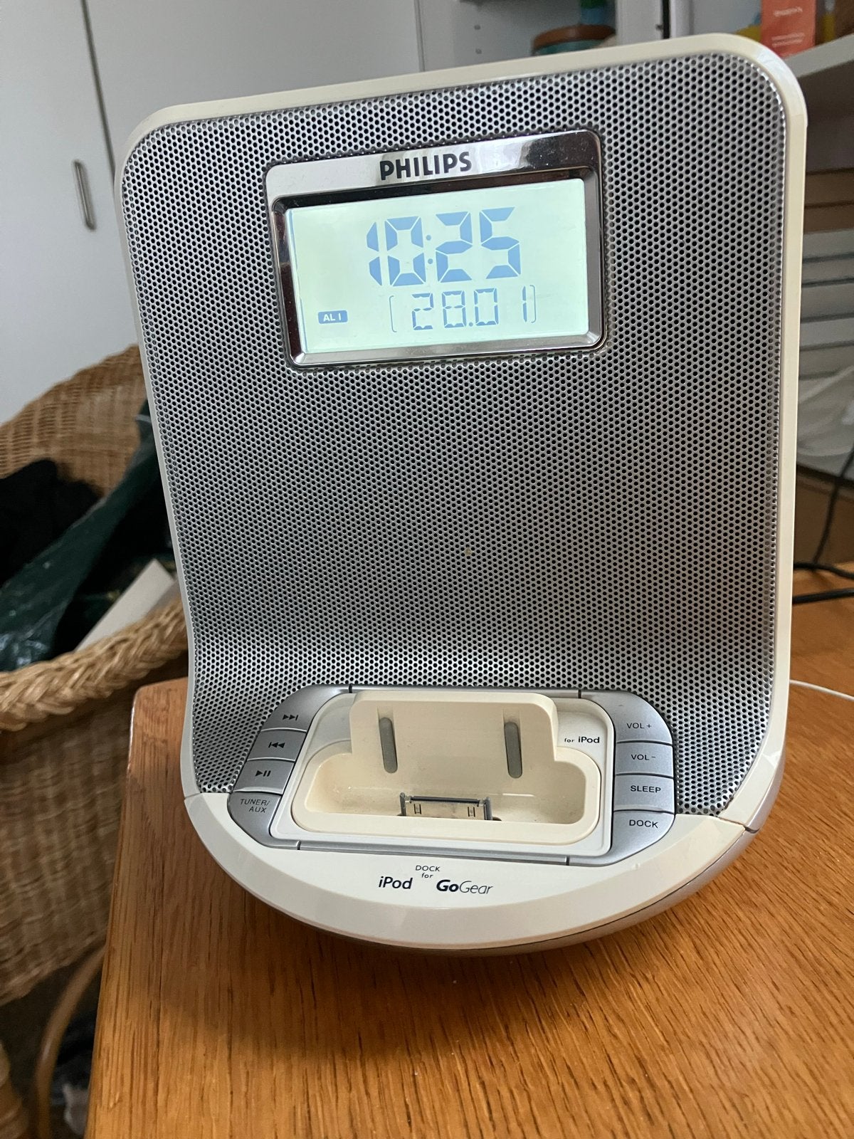 Philips AJ300D/37 iPod/GoGear Docking Entertainment System, Ophalen of Verzenden, Zo goed als nieuw, Radio