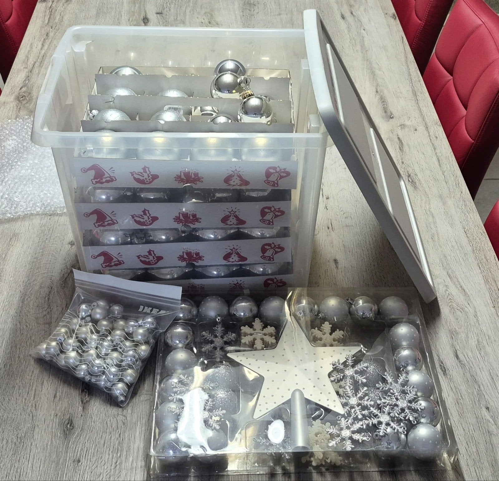 Te koop: Kerstballen (>100 stuks), Ophalen, Zo goed als nieuw