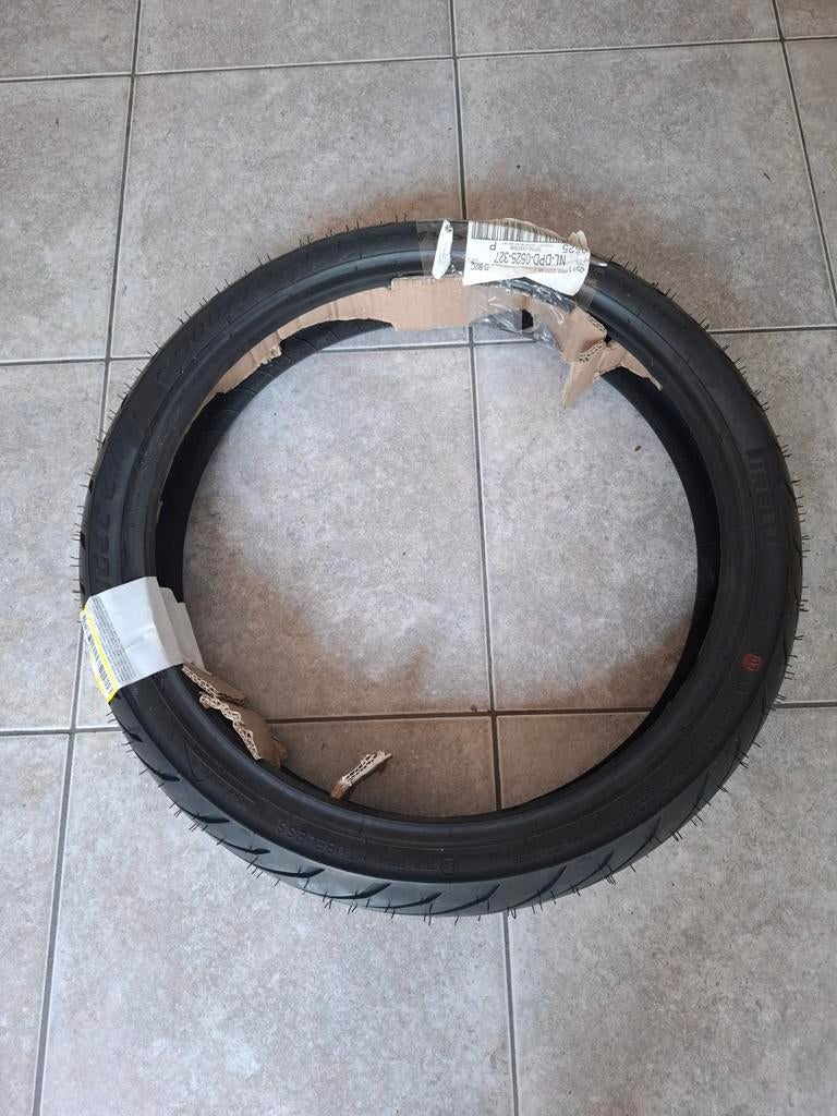Nieuwe Pirelli Angel City 100/70-17 motorband, Ophalen of Verzenden, Nieuw