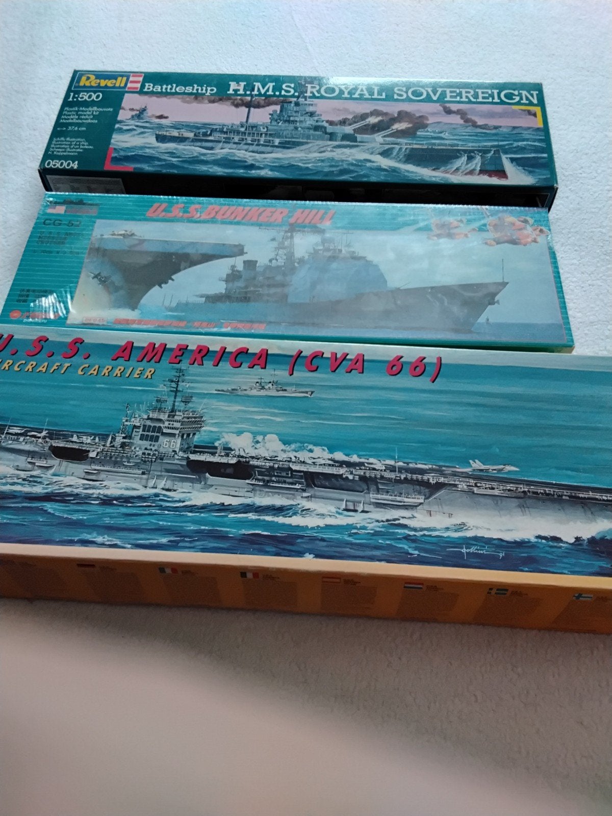 HMS Royal Sovereign, USS Bunker Hil modelbouw schepen, Ophalen, Nieuw, 1:50 tot 1:200, Revell