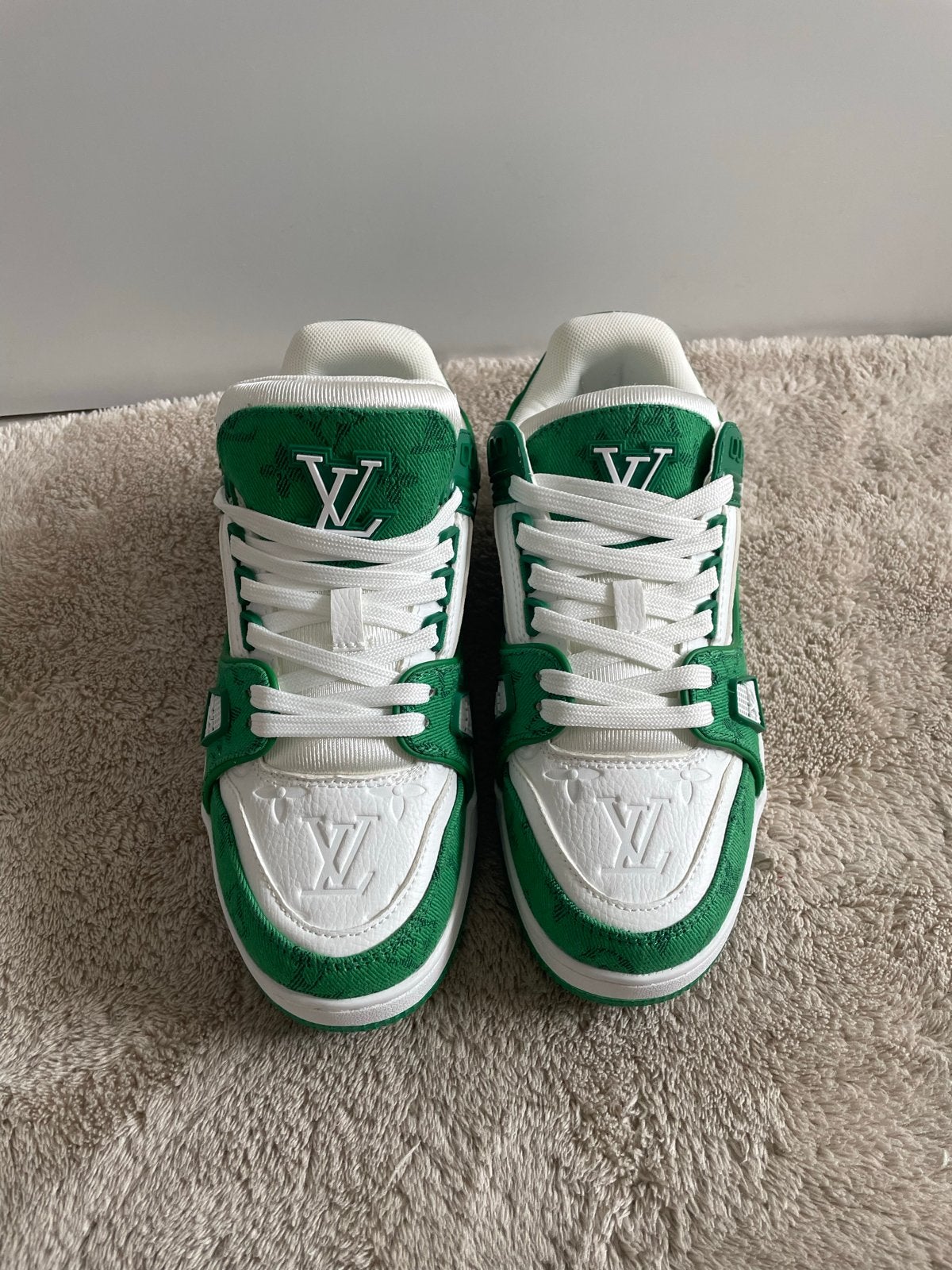Louis Vuitton LV Trainer Sneakers Groen/Wit Maat 40, Kleding | Heren, Schoenen, Ophalen of Verzenden, Nieuw, Overige kleuren, Sneakers of Gympen