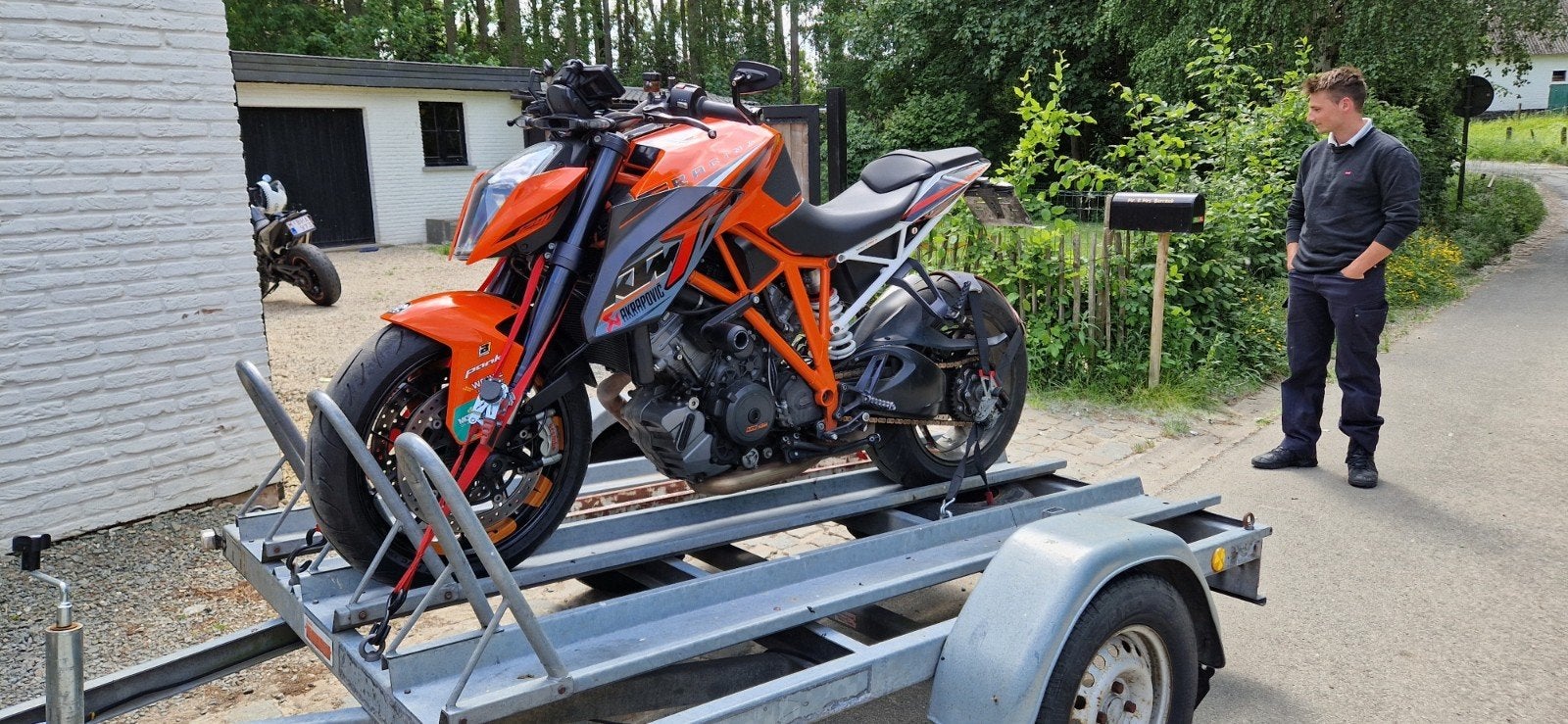Motor trailer te huur - geschikt tot 3 motoren, Ophalen, Zo goed als nieuw