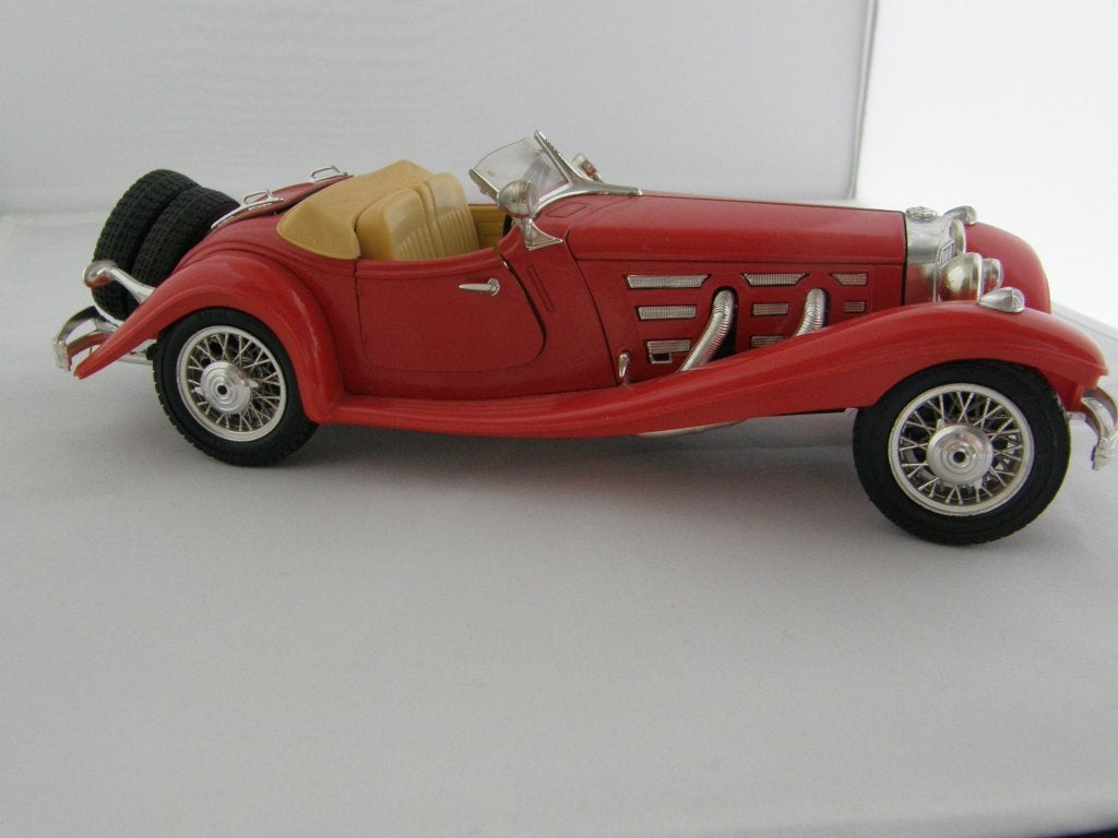 miniatuurauto's 1:18 Burago., Hobby en Vrije tijd, Modelauto's | 1:18, Ophalen of Verzenden, Zo goed als nieuw, Auto, Bburago