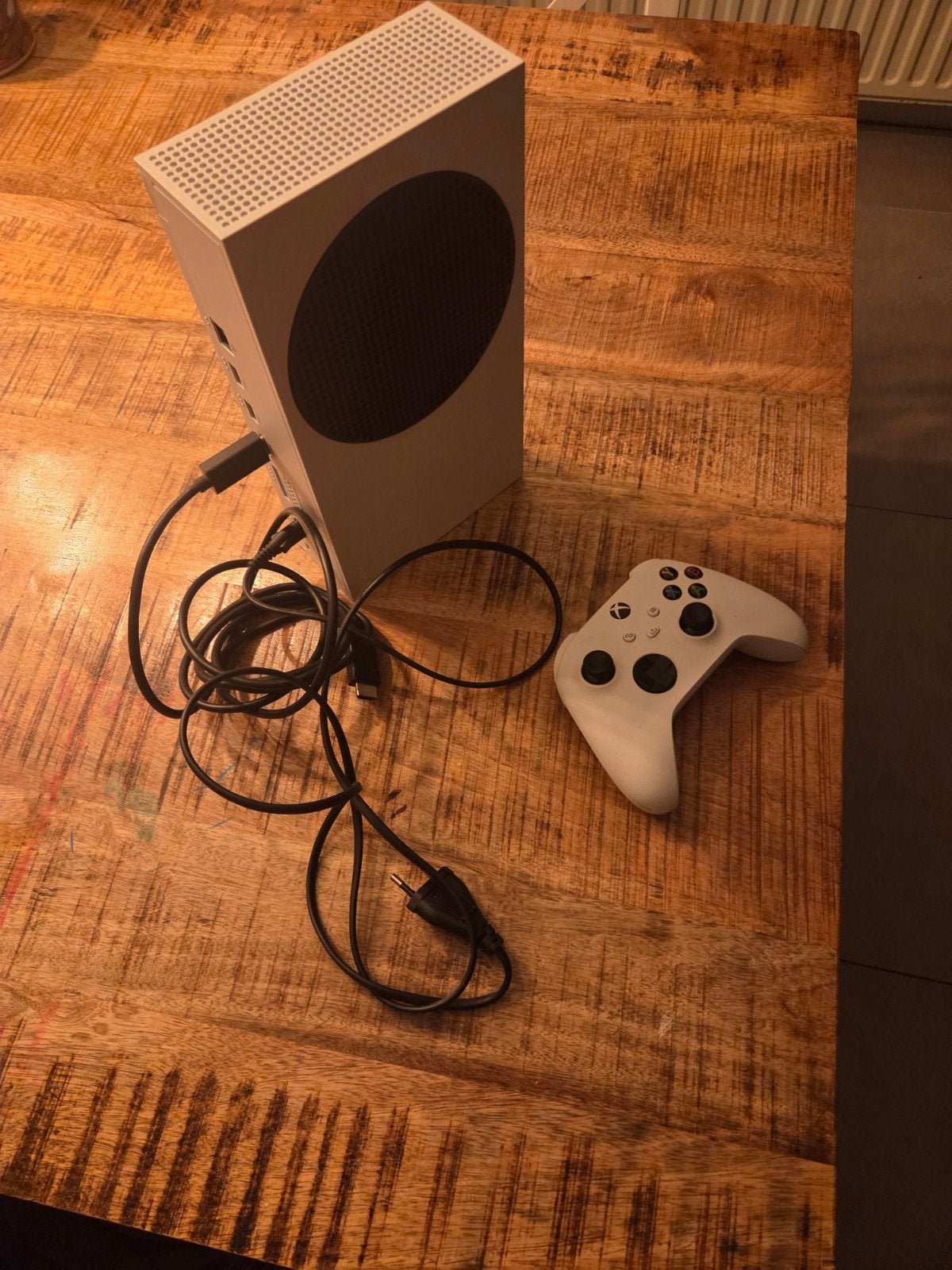 Xbox Series S met controller en kabels, Ophalen of Verzenden, Zo goed als nieuw, Xbox Series S