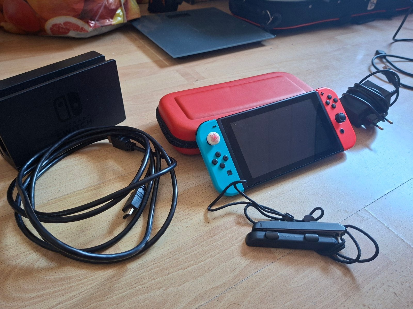 Nintendo Switch Original (HAC-001) met accessoires, Ophalen, Zo goed als nieuw, Met 2 controllers, Switch Original
