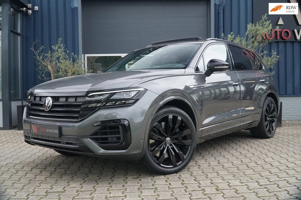 Volkswagen Touareg 3.0 TSi 4MOTION R LUCHTVERING|TREKHAAK|PA, Auto's, Automaat, Gebruikt, 2995 cc, 462 pk