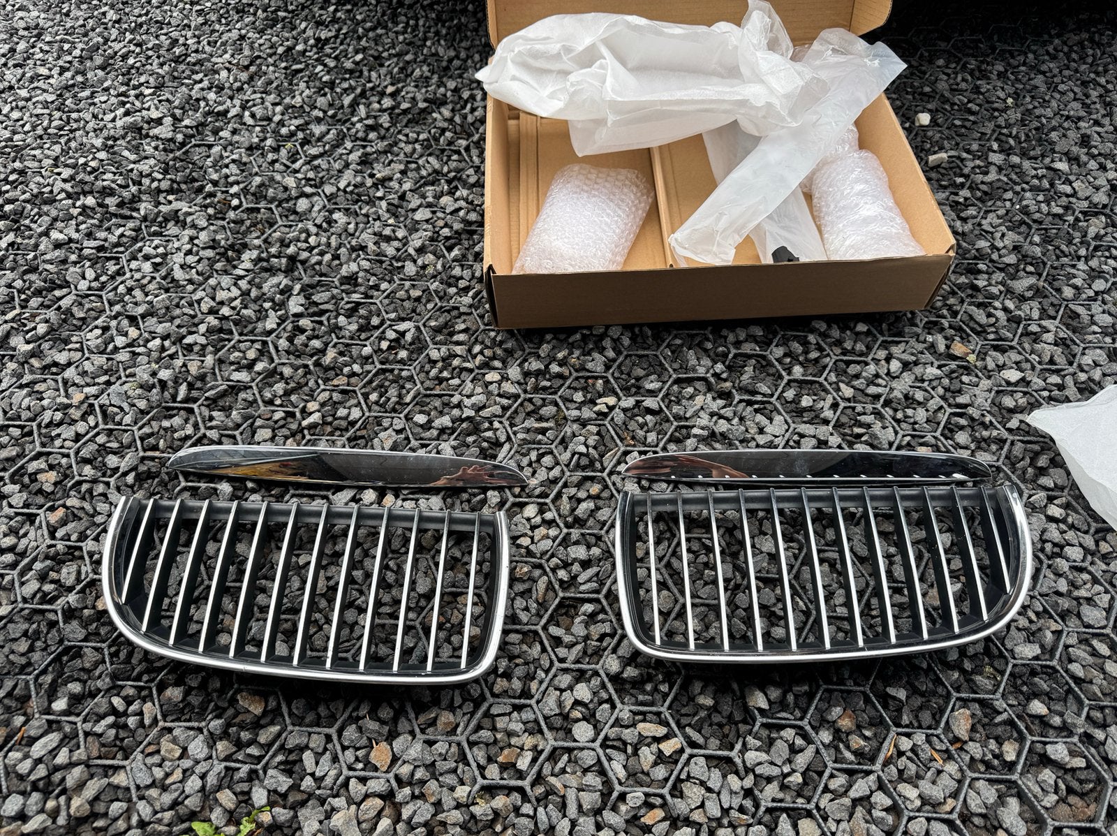 BMW E90 E91 OEM originele gril chrome, Ophalen of Verzenden, Zo goed als nieuw