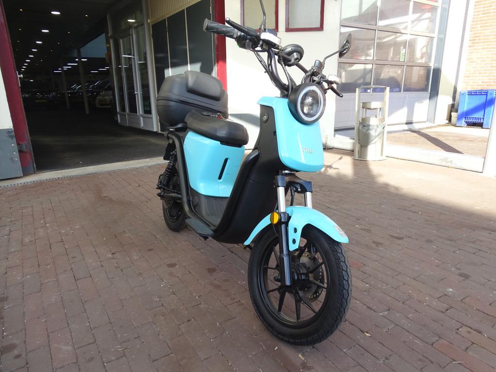 NIU NIUSnorscooter elektrisch M1 Sport (bj 2019), Info@vaneckoccasions.nl, Gebruikt, Bronsstraat 4
1976BC  IJMUIDEN, NL, Overige merken
