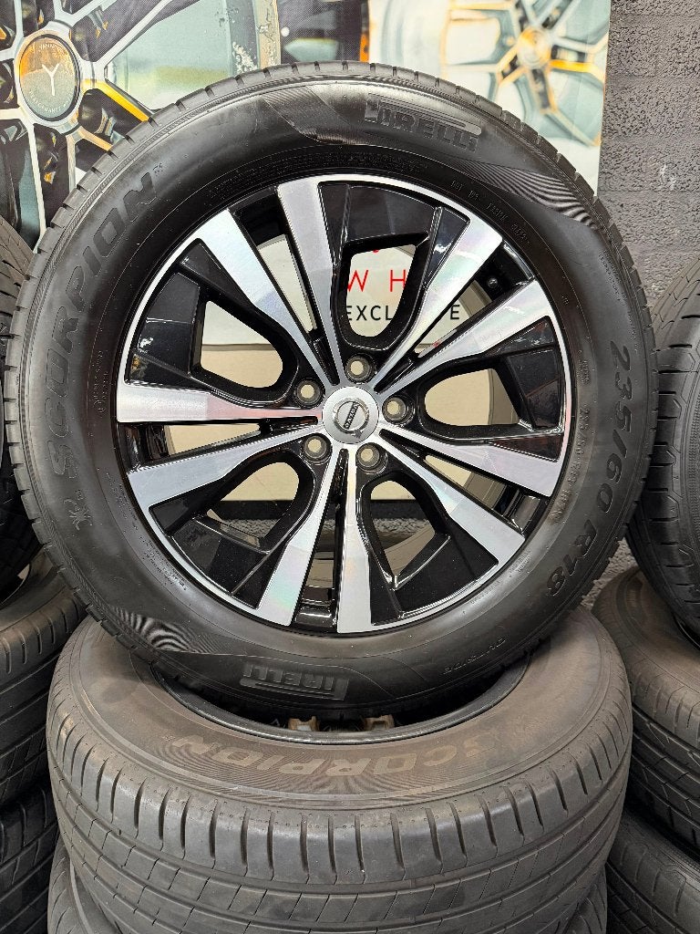 18 inch originele Volvo XC60 velgen met zomerbanden, 19 inch, Banden en Velgen, 235 mm, Winterbanden