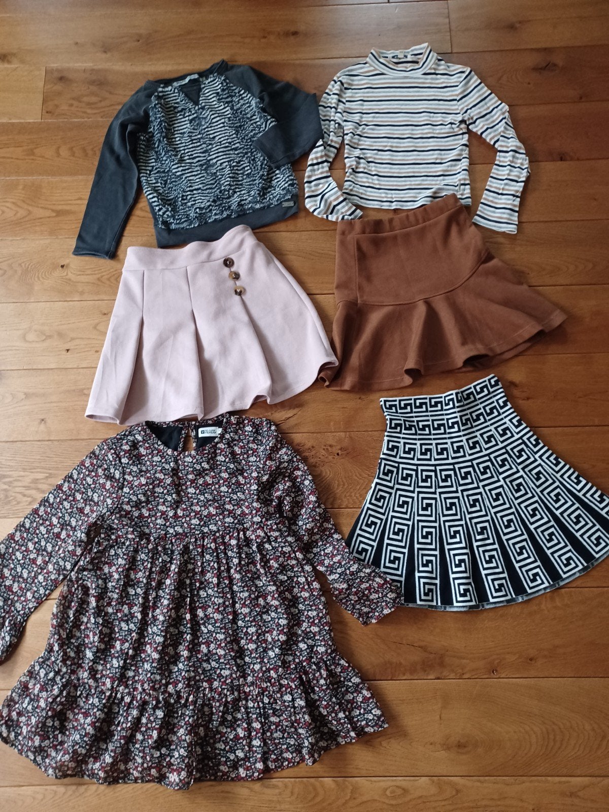6 stuks meisjes kinderkleding ong mt 128/ 134, Ophalen of Verzenden, Zo goed als nieuw, Maat 128