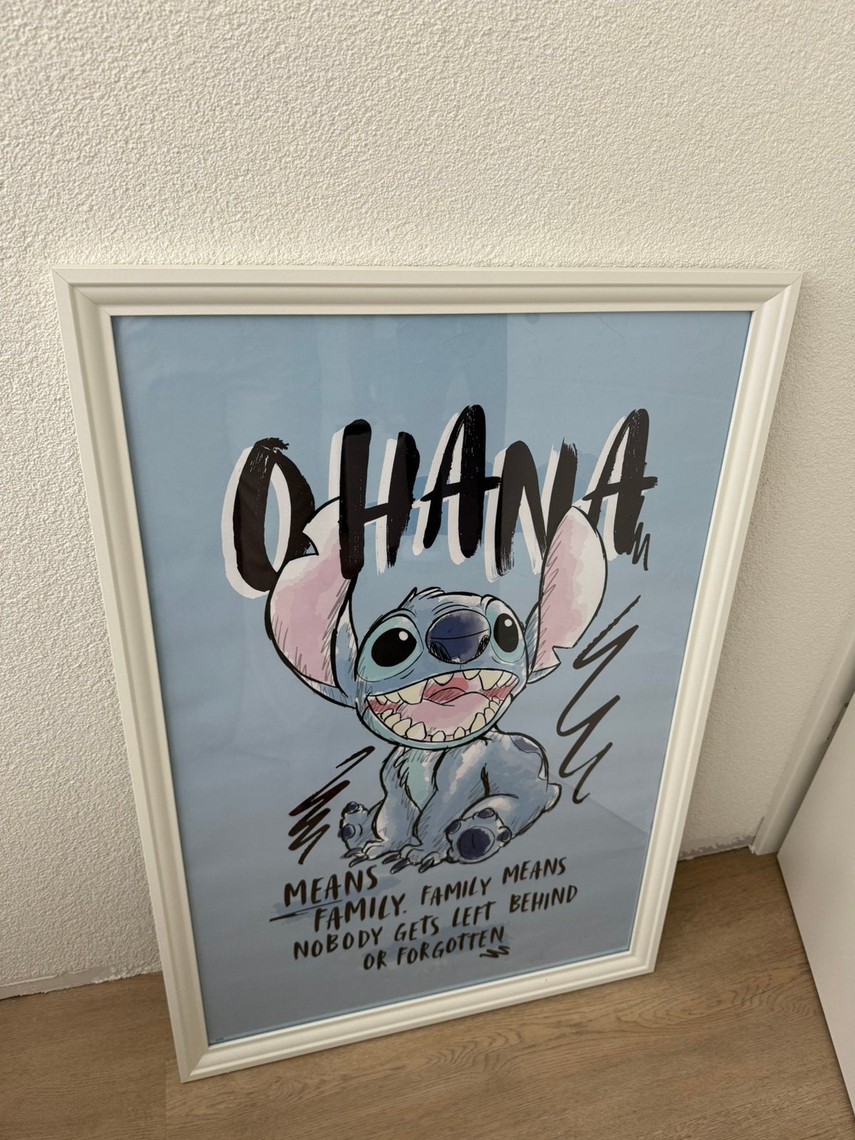 Stitch poster met lijst, Verzamelen, Ophalen, Met lijst, Zo goed als nieuw, A1 t/m A3