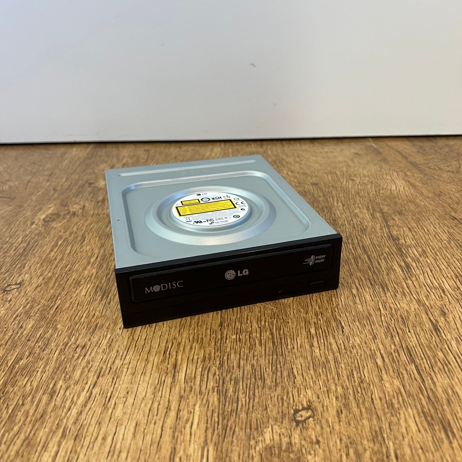 LG GH24NS90 DVD-brander, Computers en Software, Optische drives, Intern, Gebruikt, Ophalen of Verzenden, Dvd