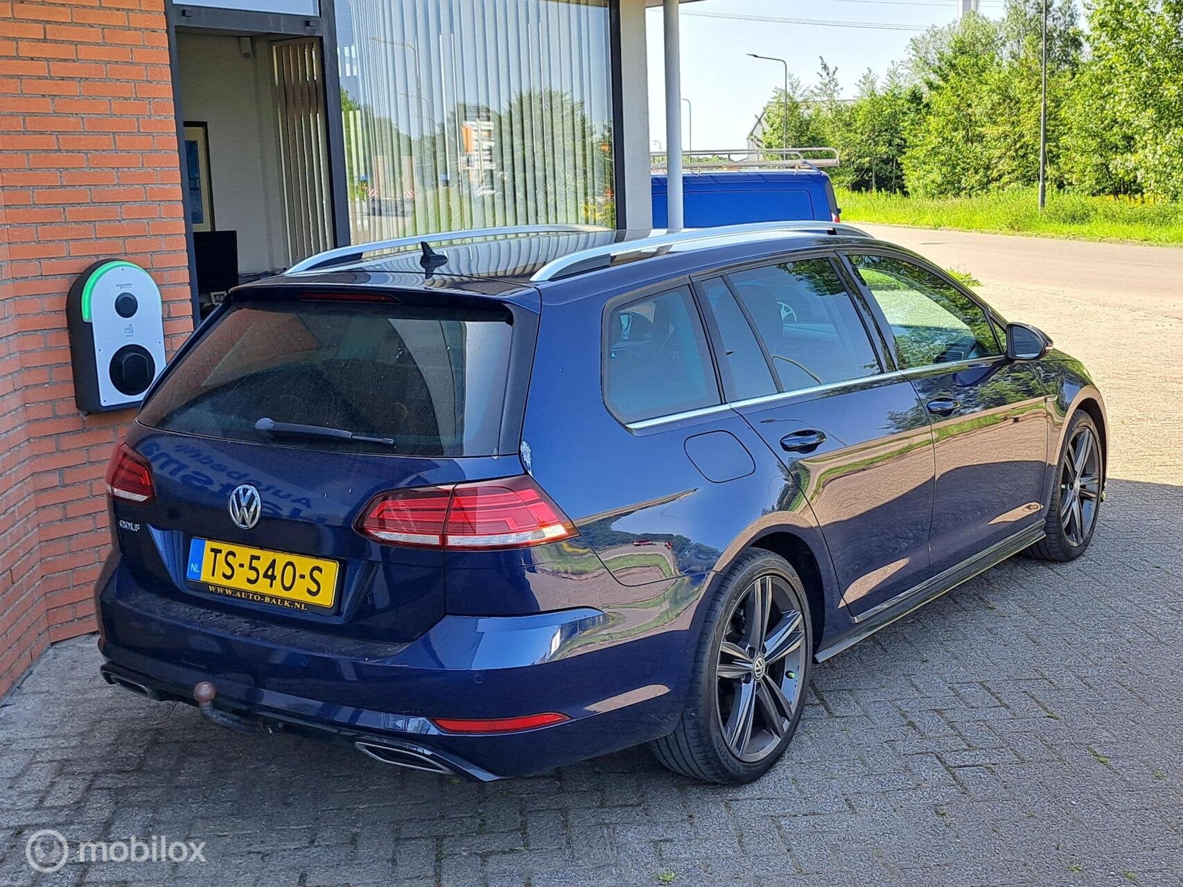 Volkswagen Golf Variant 1.0 TSI Highline Business R Carplay, Auto's, 1195 kg, Gebruikt, Euro 6, Blauw