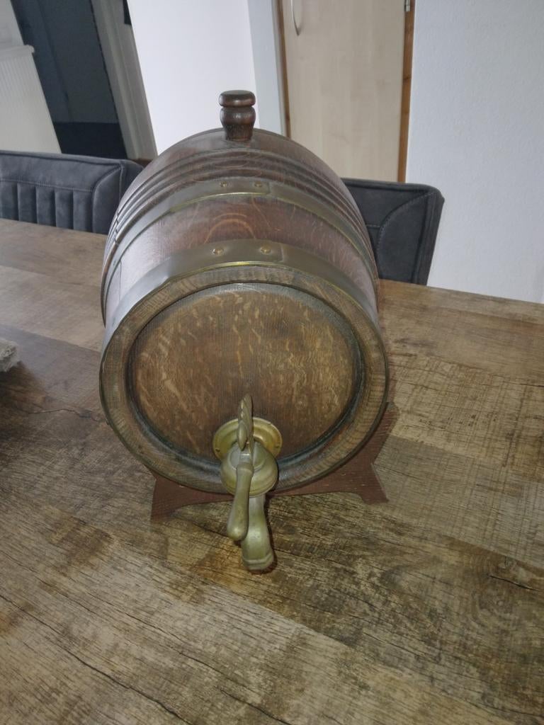 Houten wijnvat met kraan - Decoratief en functioneel, Ophalen of Verzenden