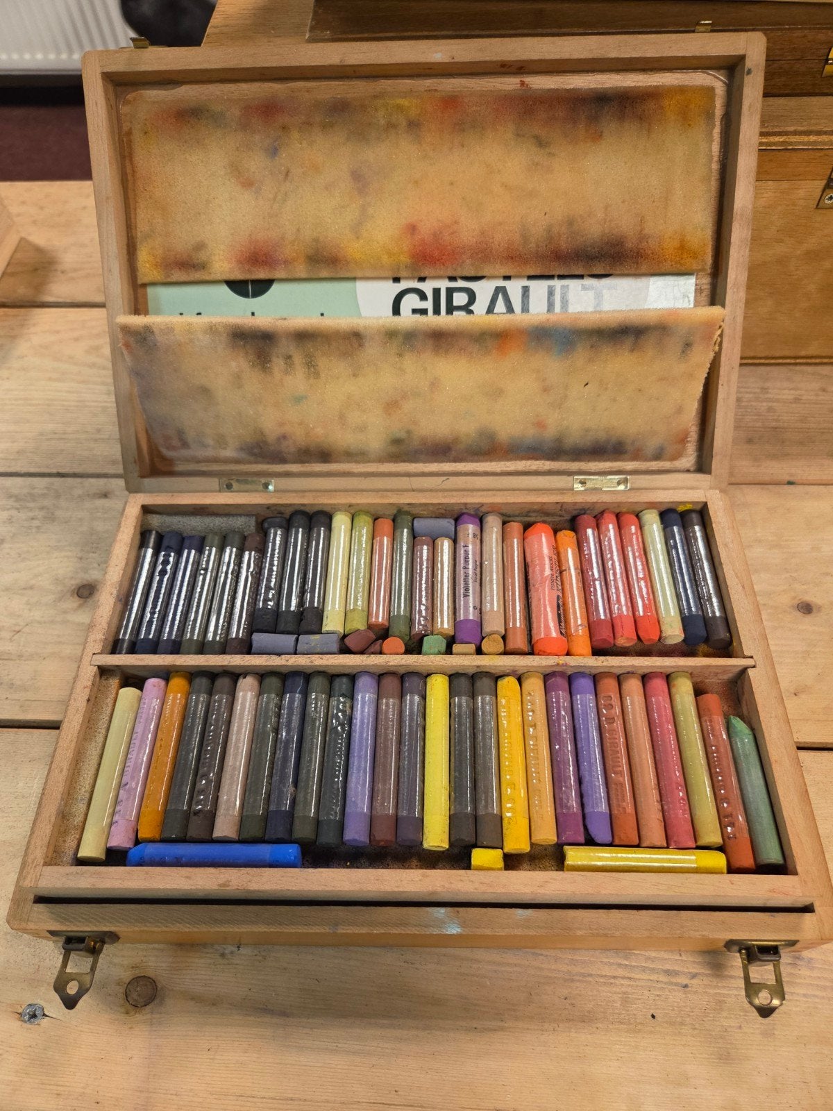 Vintage kist met pastels van Girault, Schmincke & Rembrandt, Ophalen, Zo goed als nieuw, Overige typen