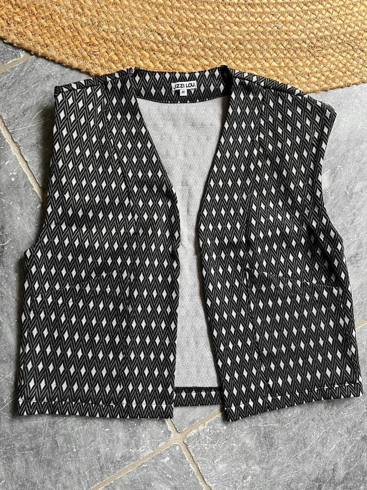 Lizzi Lou gilet met ruitpatroon, Kleding | Dames, Verzenden, Nieuw, Maat 38/40 (M), Zwart