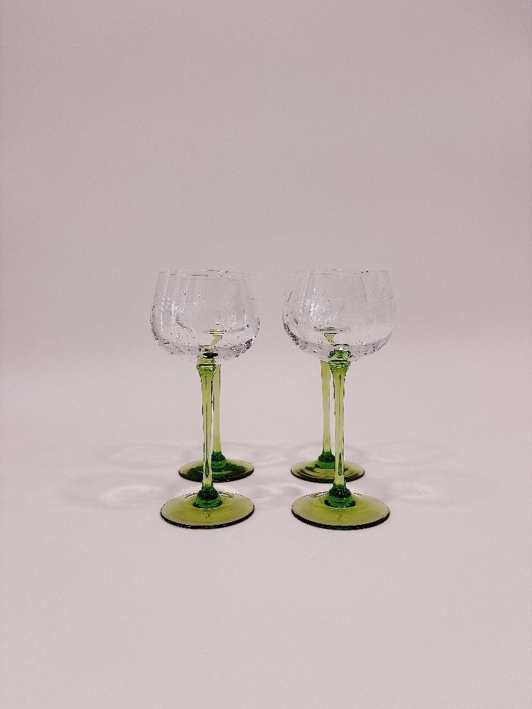 SET VAN 4 VINTAGE GLAZEN, GROENE VOET | DRUIVEN, Ophalen of Verzenden