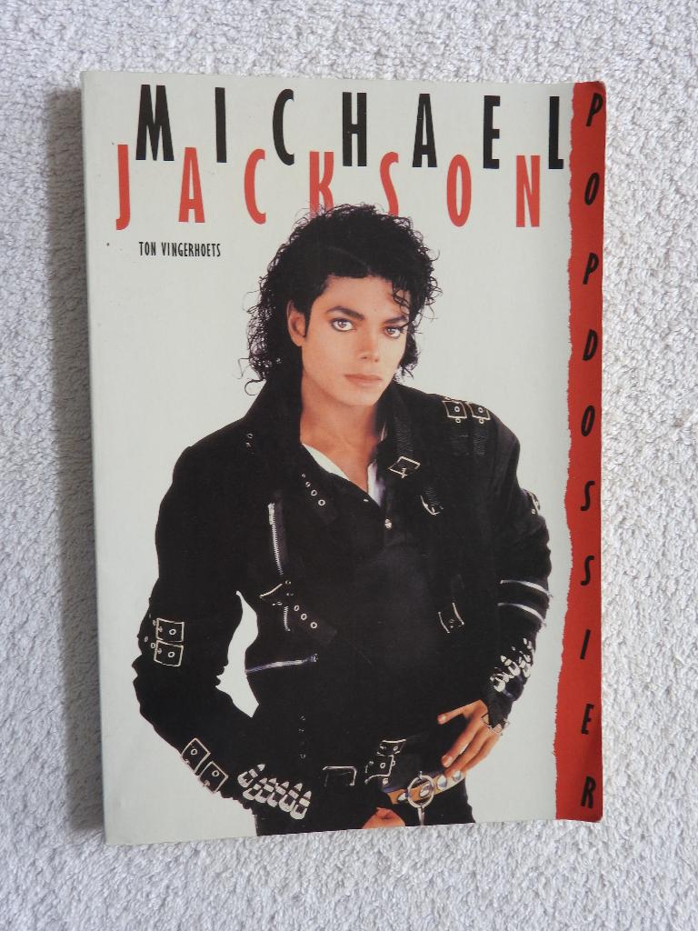 Michael Jackson - Popdossier, Boeken, Ophalen of Verzenden, Zo goed als nieuw, Artiest