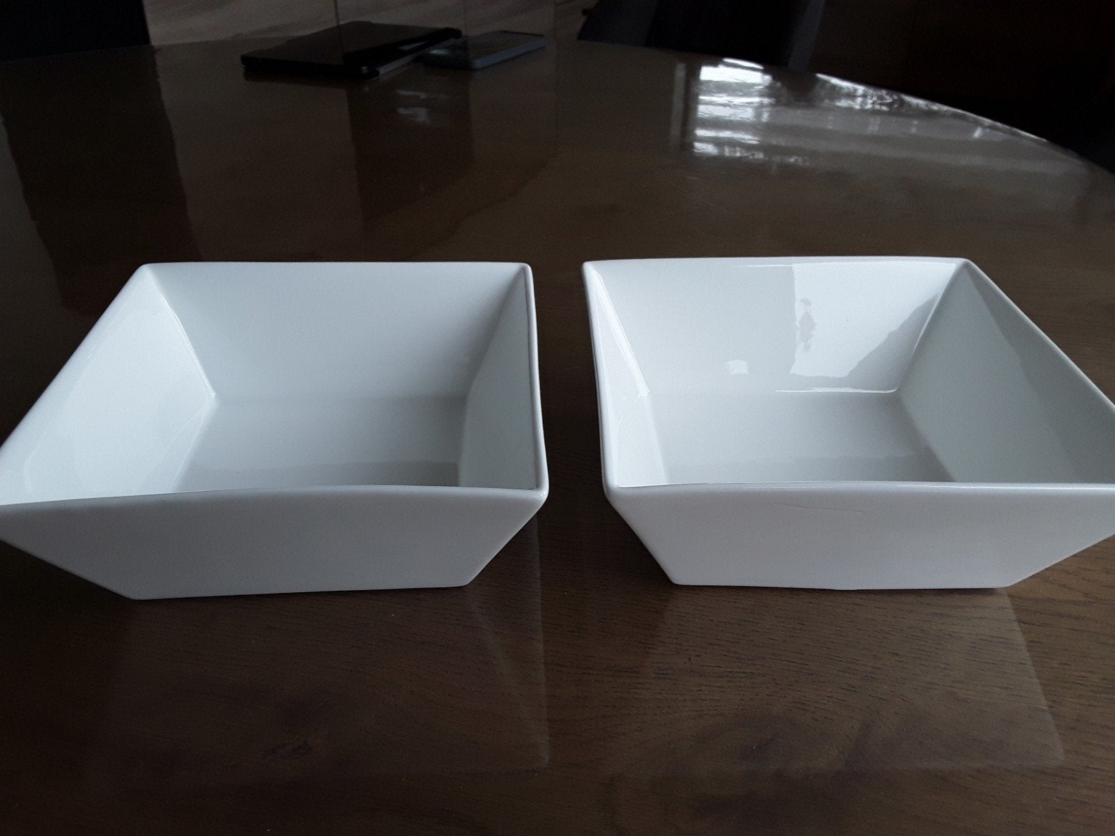 2 witte kommen, schaaltjes, Ophalen of Verzenden, Zo goed als nieuw, Effen, Kom(men)