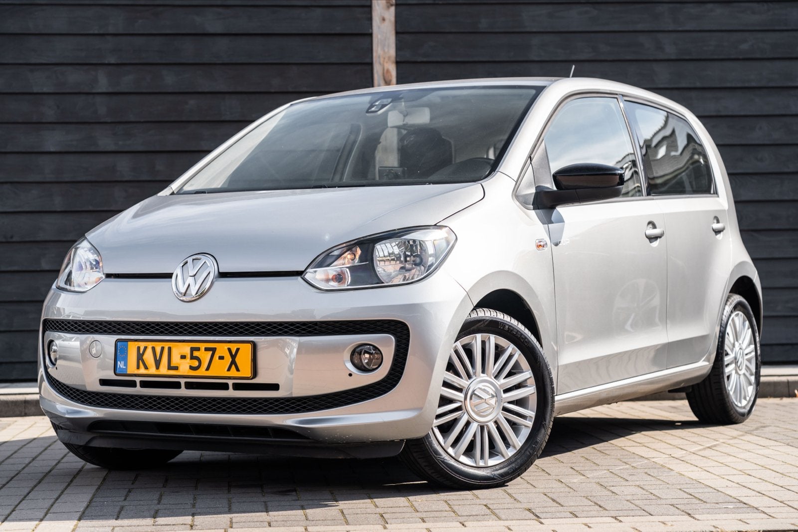 Volkswagen up! 1.0 55KW/75PK 5-DRS 2015 Grijs