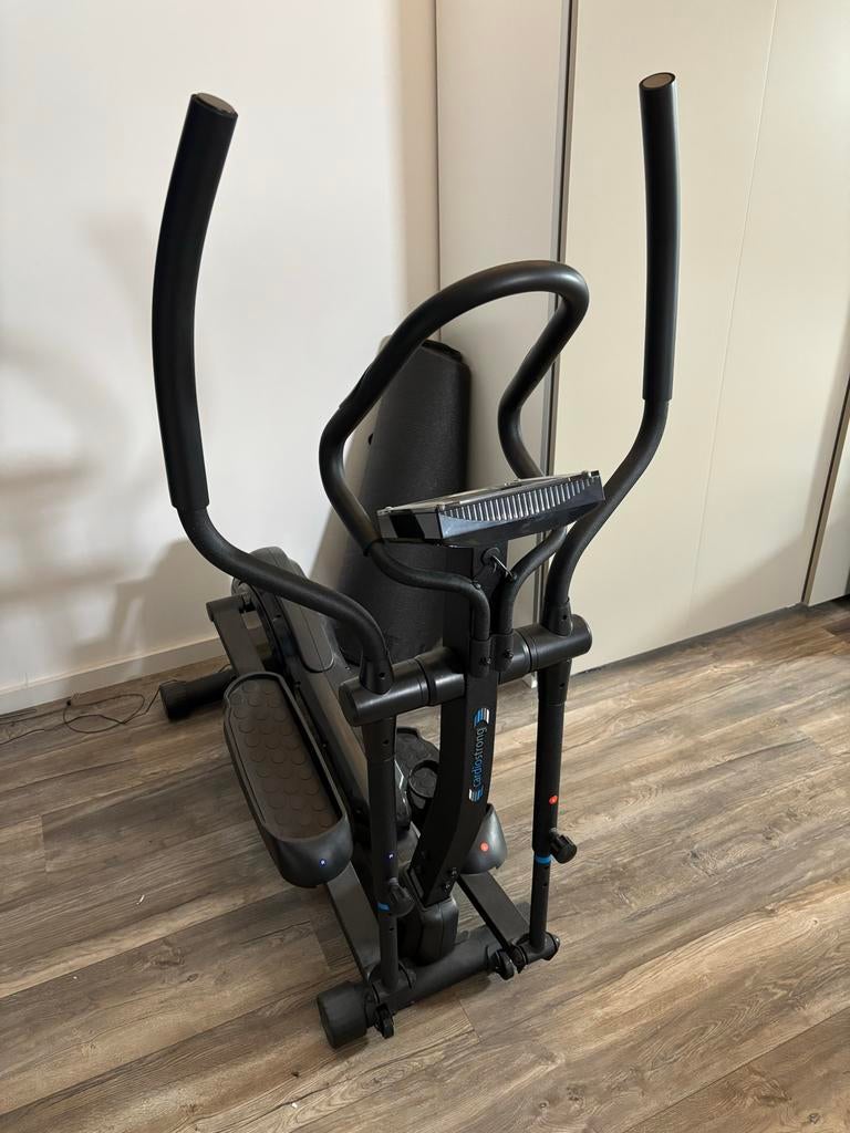 Cardiostrong EX20 Crosstrainer - Perfect voor Thuis Fitness, Sport en Fitness, Ophalen, Gebruikt, Armen, Crosstrainer