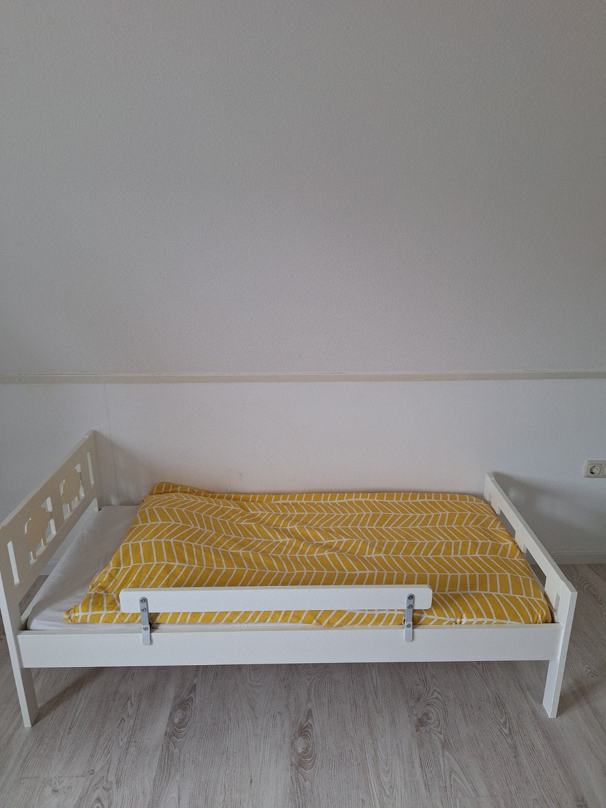 Peuterbed Ikea, Kinderen en Baby's, Kinderkamer | Bedden, Ophalen, 70 tot 85 cm, 140 tot 160 cm, Zo goed als nieuw
