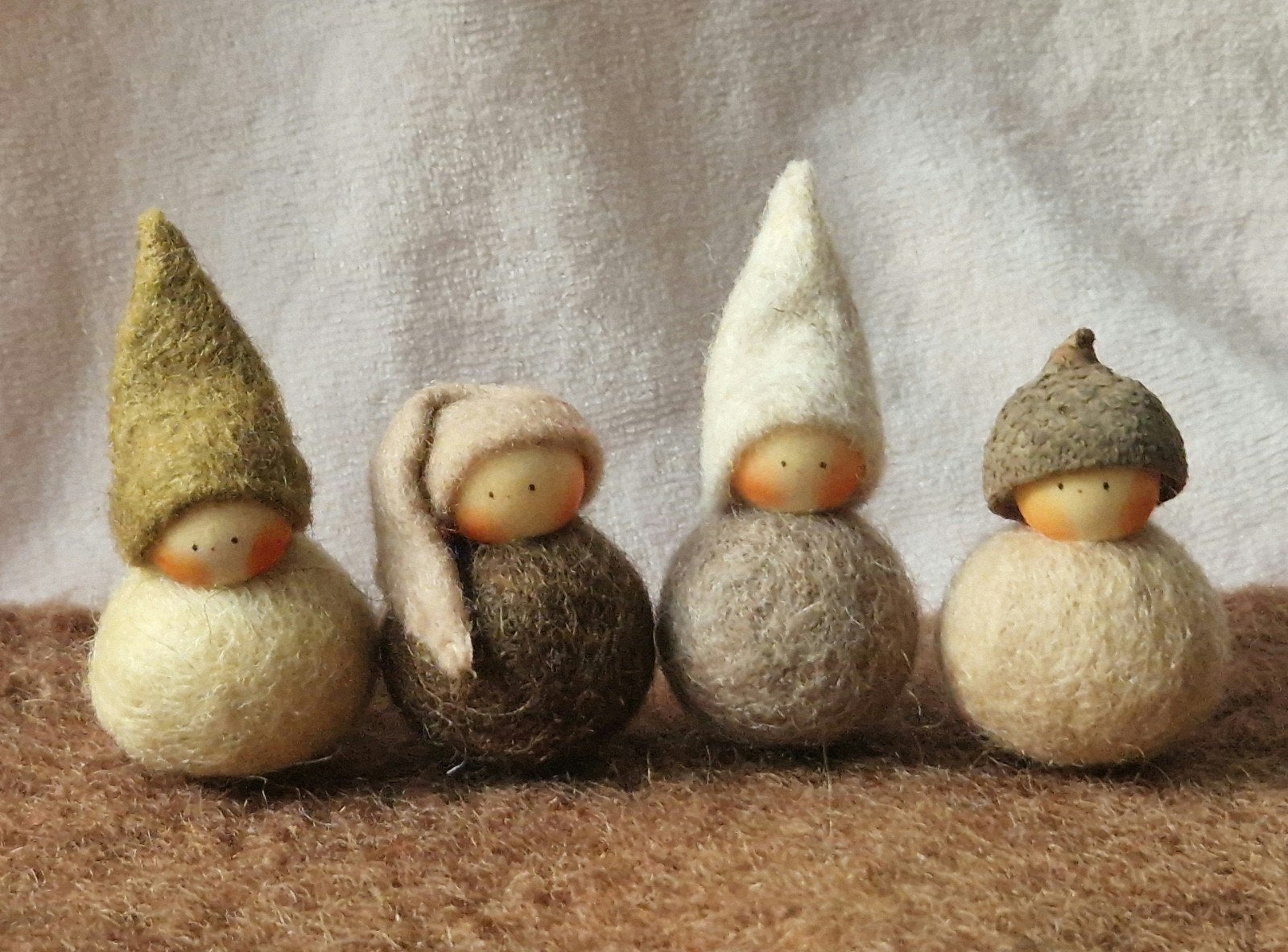 Vrije School Seizoenstafel herfst winter 4 kabouters popjes, Verzenden, Nieuw